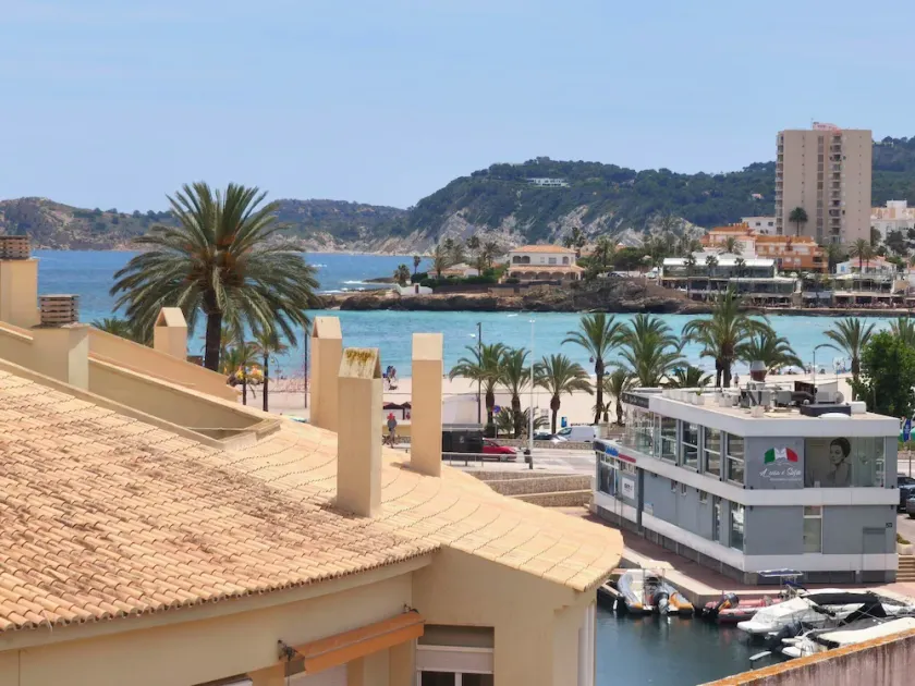 Sun‑Soaked Javea Apt with Terrace, Sea Views, Parking & Prime Arenal Location - Image 1