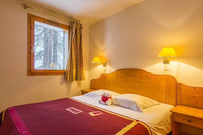 300m from ski slopes, swimming pool, sauna, hammam, tv, ski locker, 58m², La Plagne - Image 1