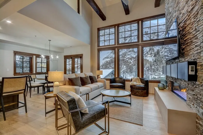 NEW, Majestic Mountain Manor - ski-in/out to Snowbird - Image 1
