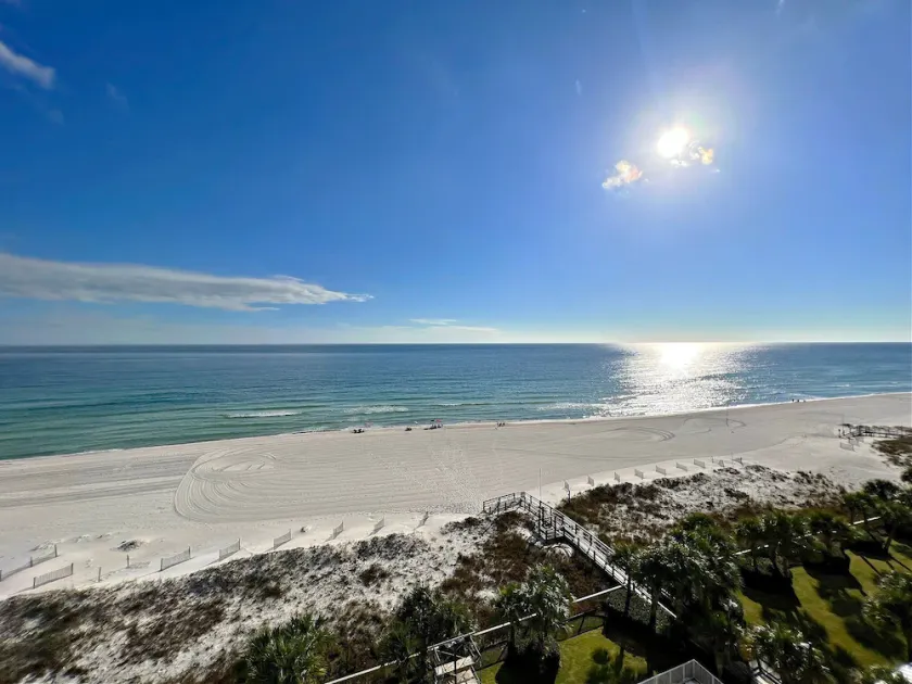 Regency Isle 703 - Image 1