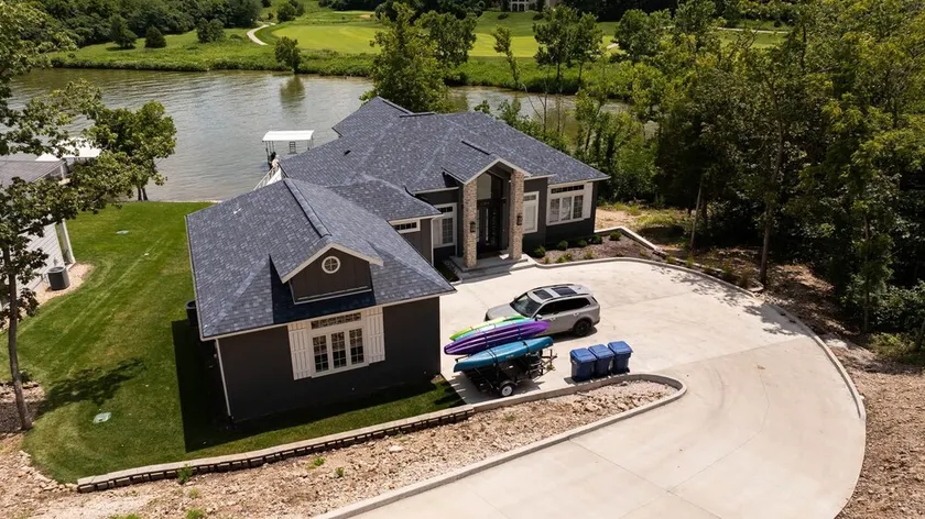 Waterfront & private pool Lake Ozarks - Image 1