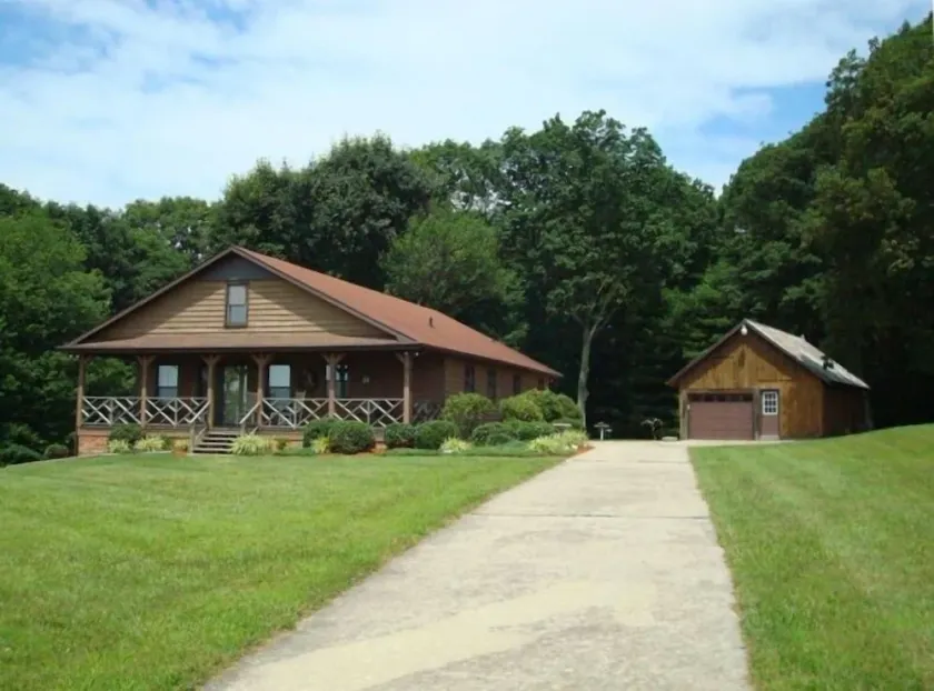 Fancy Gap Cabin, Blue Ridge Parkway, Virginia - Image 1