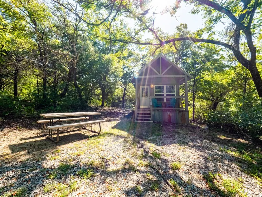 Tiny House Cabins - Image 1