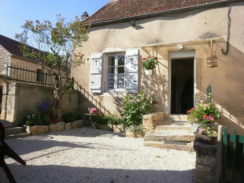 Maison très confortable  dans un petit village au  Calme.à 4 km des commerces - Image 1