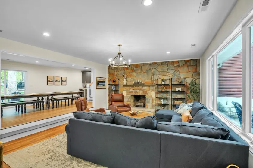 Woodhaven- Your Serene Countryside Escape farmhouse - Image 1