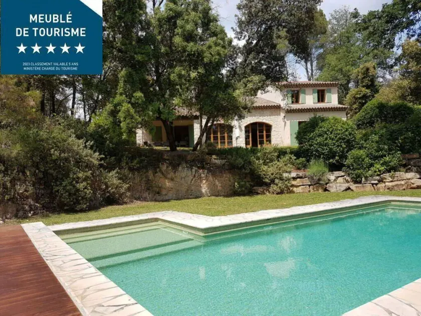 HOUSE 260 m2, 5***** CLIMATIZED, 5 BEDROOMS, 6 BATHROOMS, HEATED SWIMMING POOL, - Image 1