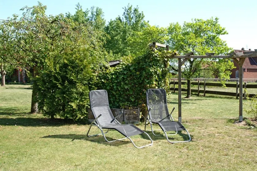 Vacation home for 4 people, fantastic location, pets welcome, sunbathing lawn - Image 1