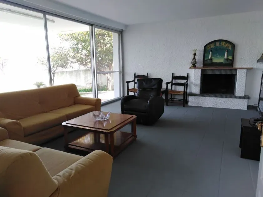 Holiday house on the beach - Image 1