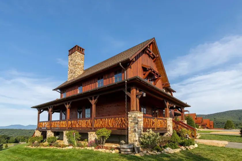Mountain View Lodge at Eagles Nest - Image 1
