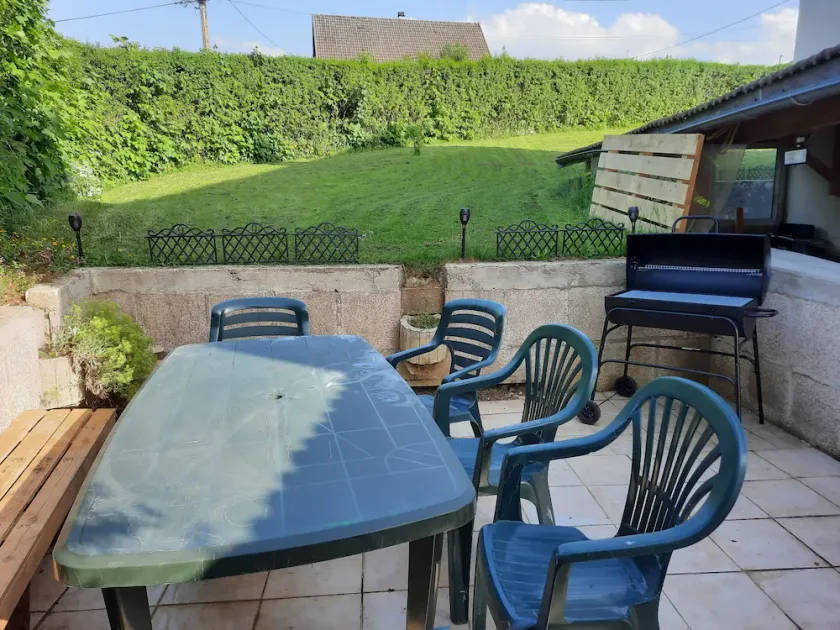 SPACIOUS, COMFORTABLE GITE IN THE HAUT JURA REGION - Image 1