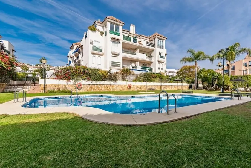 Stylish Puerto Banus 2 Bed Apartment – Perfect for Beach & Beach Club Lovers - Image 1