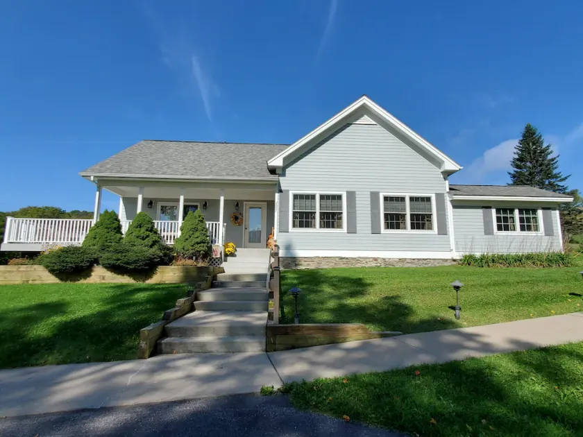 Bavarian Farm Schoolhouse Handicap accessible, Near Dreams Park & Cooperstown - Image 1