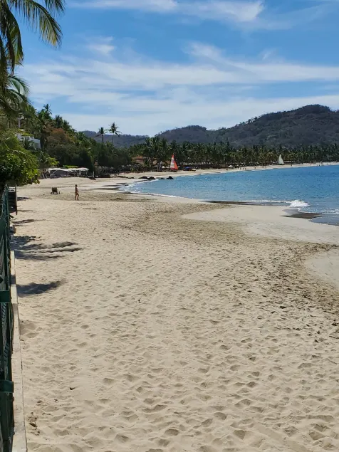 El Nido, Casa 2 - GORGEOUS BAY VIEWS - NOBODY BETWEEN YOU AND THE WATER - Image 1