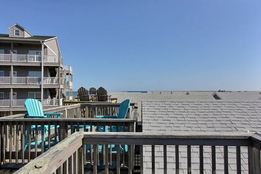 HAODC30 Romantic Hatteras Studio with Rooftop Ocean Views, Club Hatteras Access - Image 1