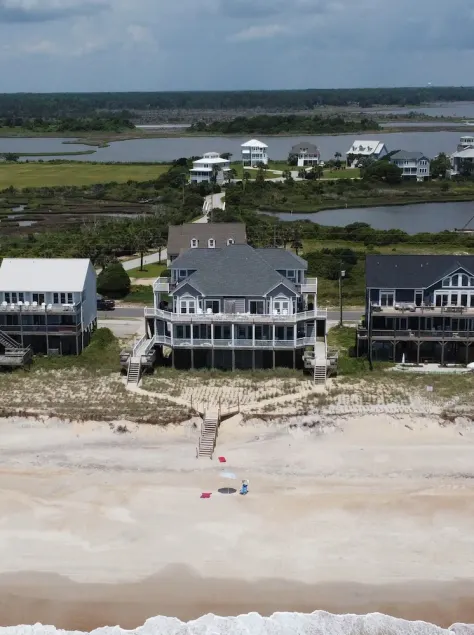 6 SZ/5,5 Bäder am ruhigen Strand. Penthouse-Suite. Kostenlose Bettwäsche. Wunderschöne Aussicht! - Image 1