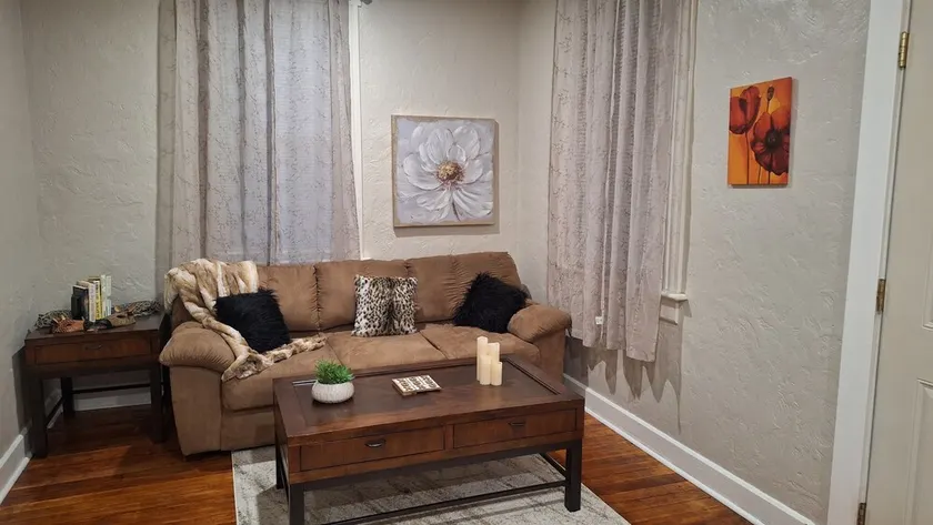 Experience Belleville in a 2 BR cozy home with a STL Cardinals theme. - Image 1