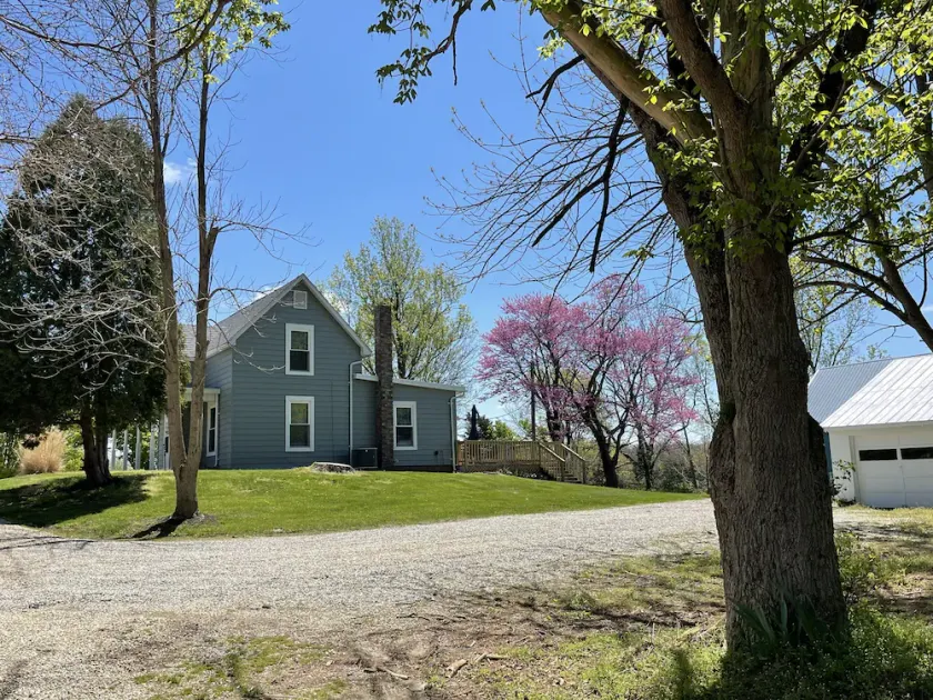 Secluded lake house on 6 acres, with trails and easy access to Brookville Lake. - Image 1