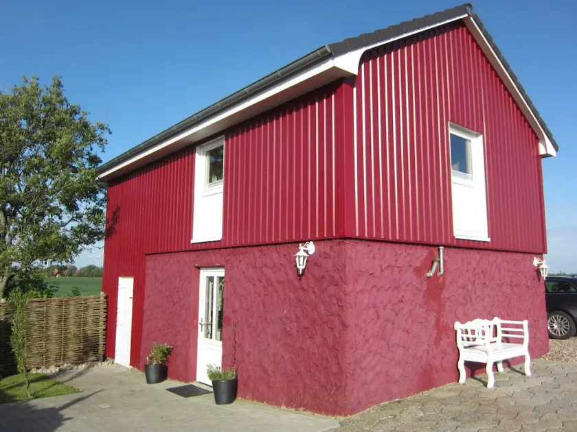 Rotes Atelierhaus - Image 1