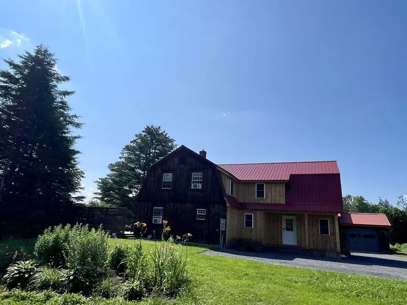 3 Bed Cabin - on NEK Biking and VAST Trails, Hot tub optional - Image 1