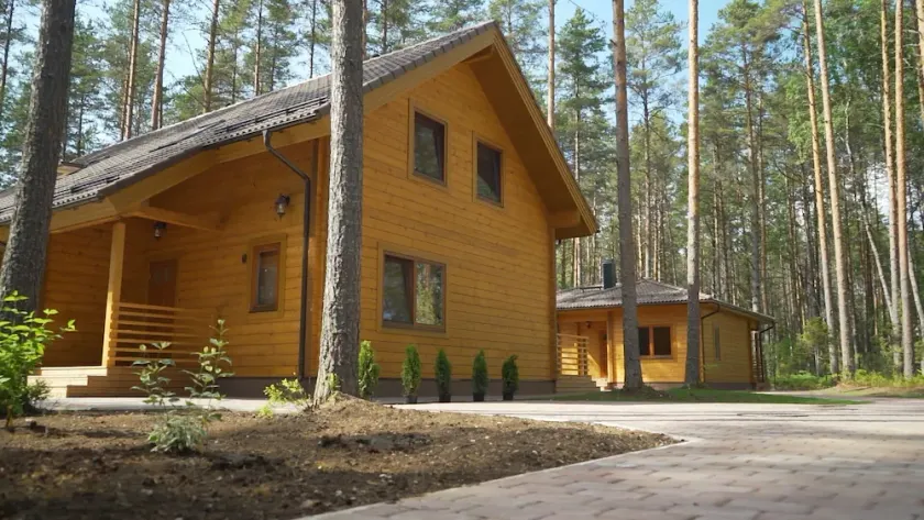 SPLIFE  - a family-friendly semi-detached guest house - Image 1