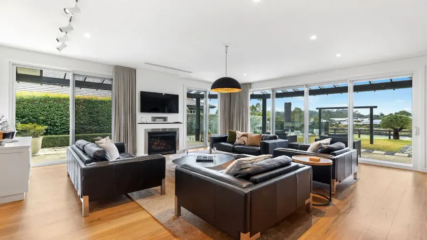 Belleview Hunter - Image 1