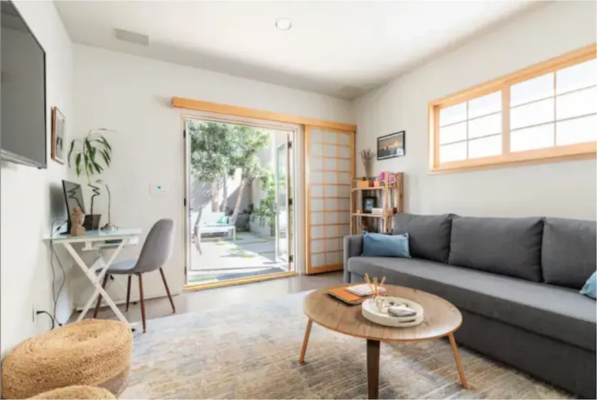 Oasis by the Sea, block to beach, economical luxury - Image 1
