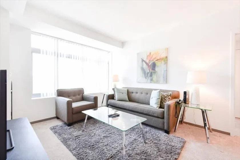 Luxury Apt Near Charles River - Image 1