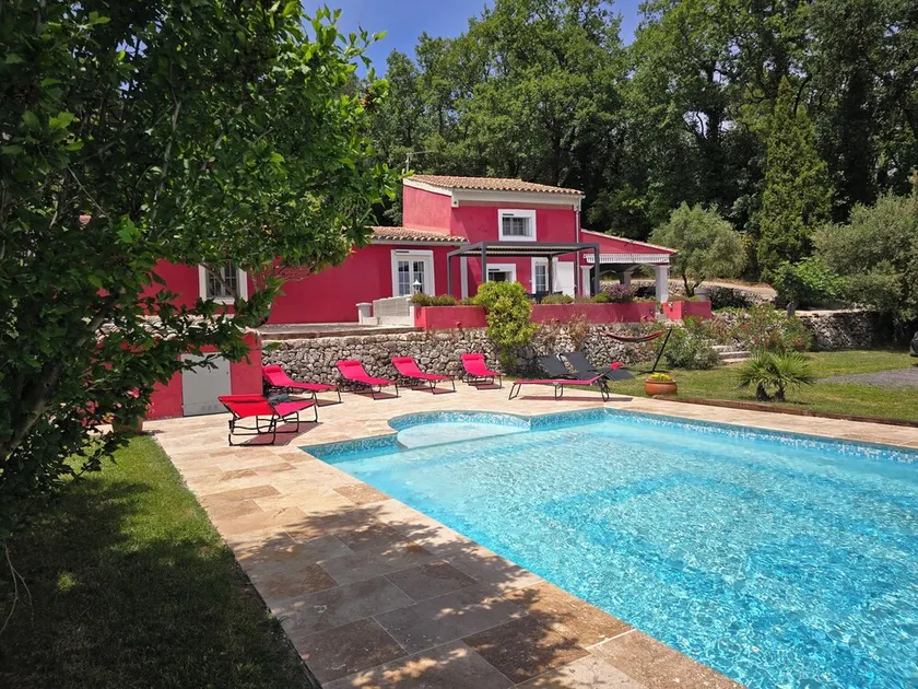 villa med pool ikke overset i vinmarkerne på 2 hektar jord - Image 1
