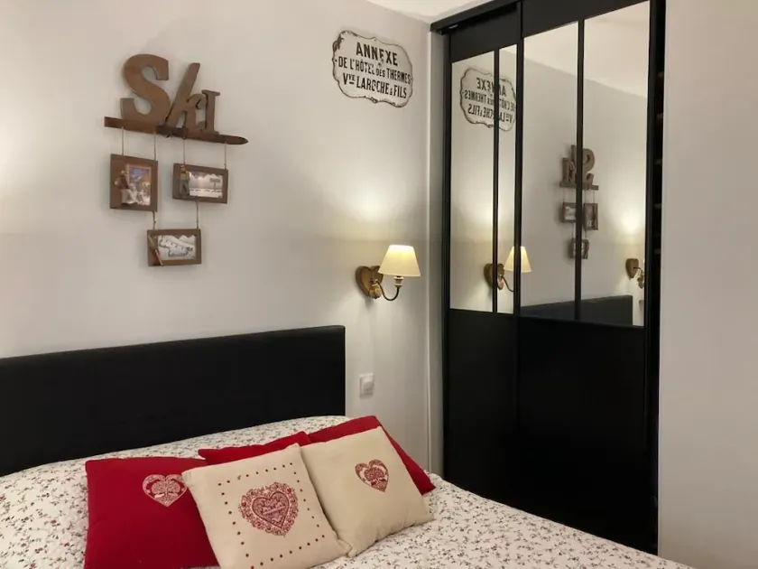 Apartamento RDC vestidor corazón, WIFI, aparcamiento gratuito a 15 metros - Image 1