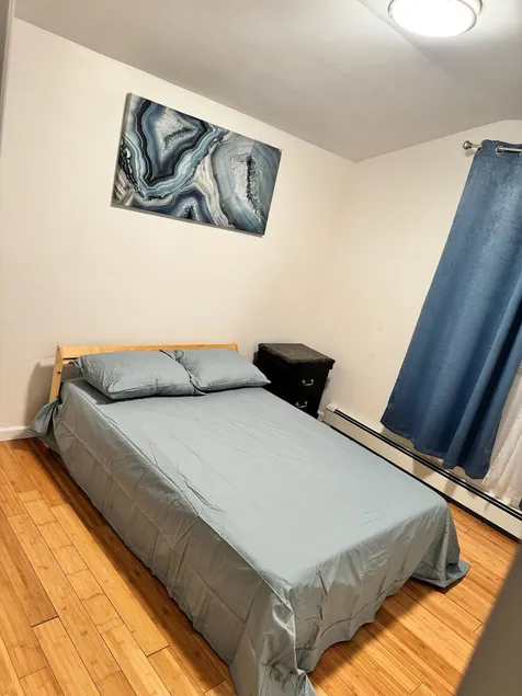 Bright & Comfortable Home in the Heart of It All - Image 1