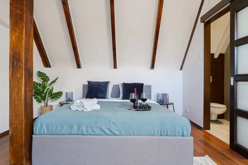 Lumina I Duplex 3-room Apartment in Warsaw I Old Town - Image 1
