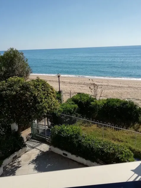 VILLA ONLY 5 METERS FROM THE DIAMOND BEACH (CS) - Image 1