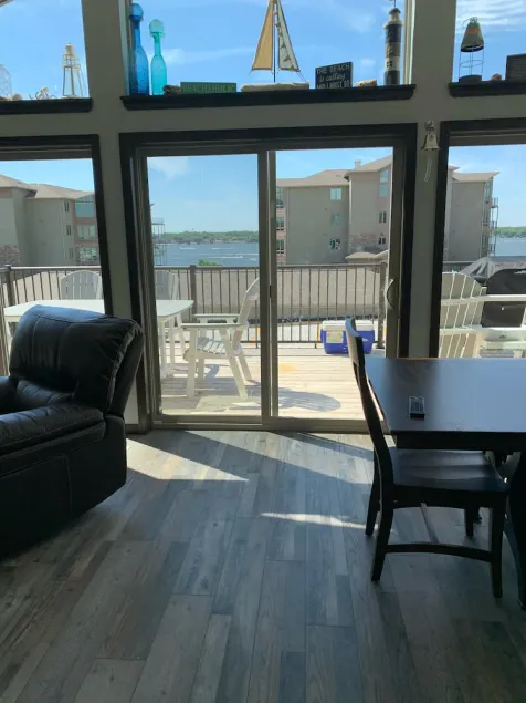 Beautiful, new 4 bedroom cabin with great views of the lake. 6 water passes - Image 1