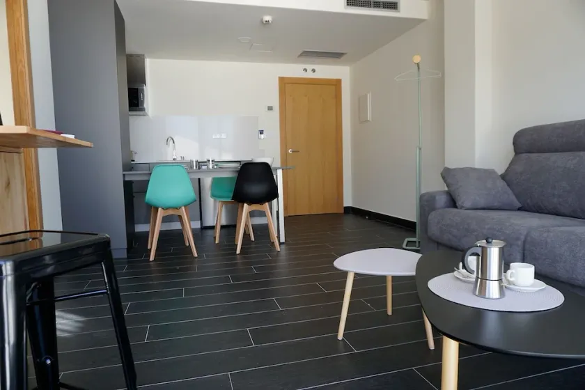 Apartamento Premium en Plaza DE LA Catedral - Image 1