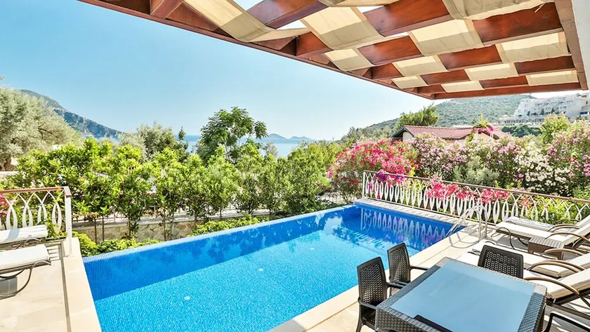 Mermaid Duo  has unobstructed sea-views form its hillside perch. - Image 1
