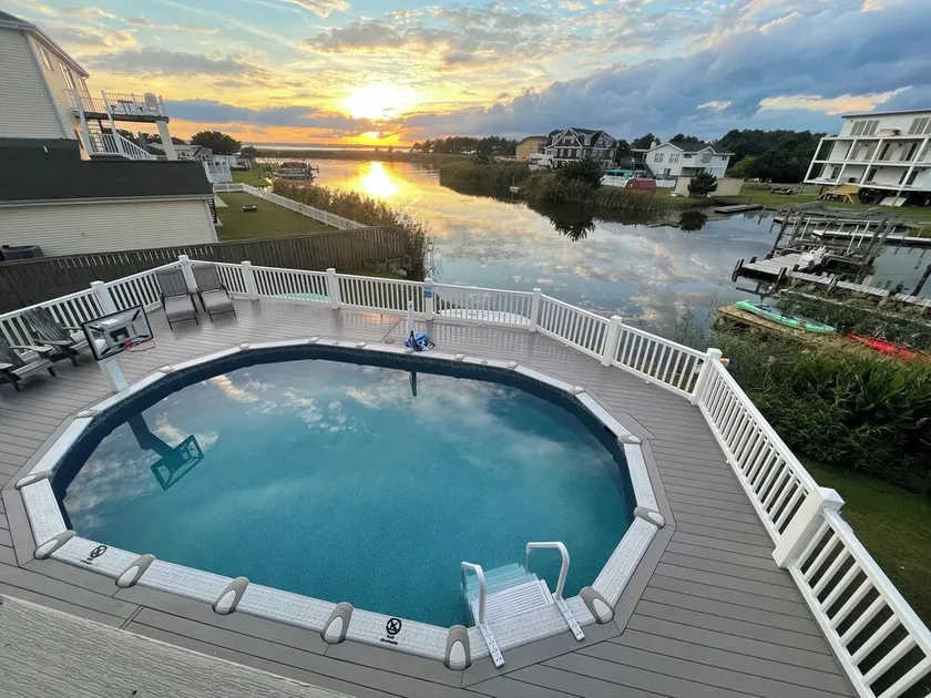 Amazing Sunset Bay Views, Movie Theater Game Room, Sports Pool, Kayaks & SUP - Image 1