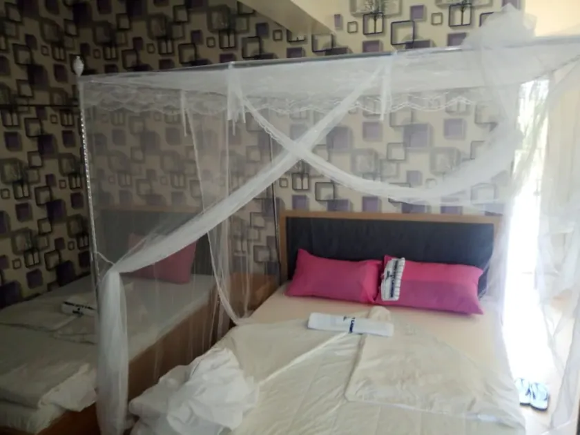Yrimu Hotel Restaurant - Image 1