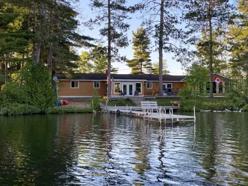 Escape To The Lake With All The Comforts Of Home! - Image 1