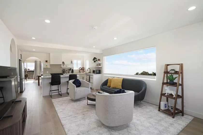 Oceanview Sunset View 3BR Luxe Home Yard - Image 1