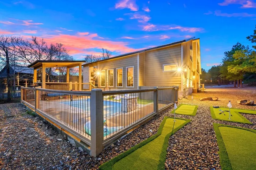 Charming Creekside Escape: Pool, Putt-Putt, Game Room & Pet Friendly - Image 1