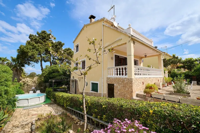 2JUL01 - House for 8 people located in a quiet area just 7 km from the beach of Lloret de Mar. - Image 1