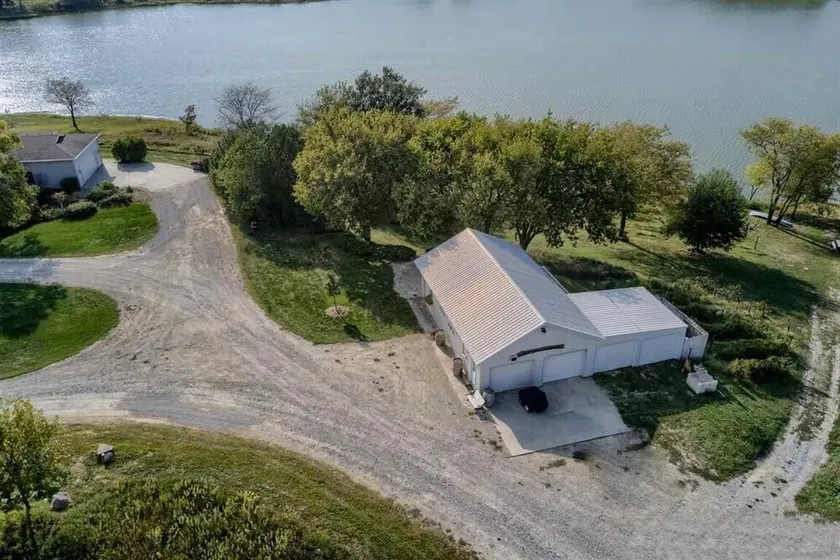 Vineyard Cottage - Image 1