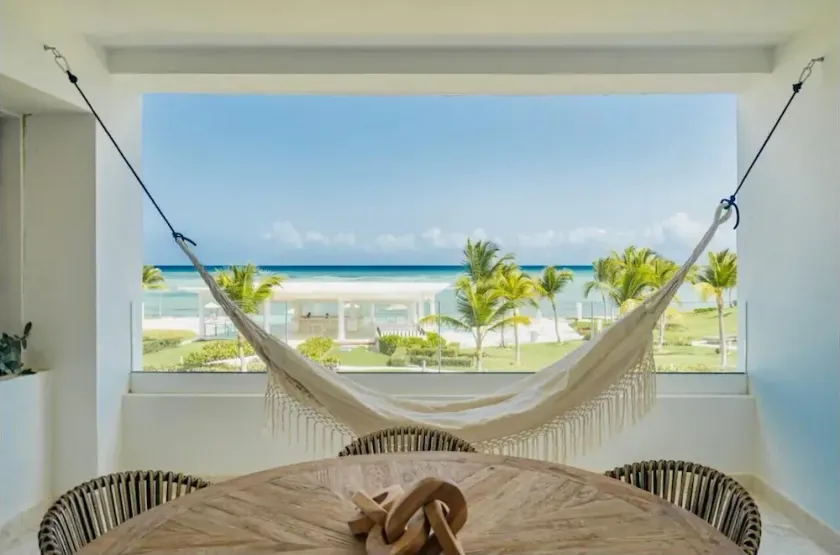 Amazing ocean views apartment with private beach in Cap Cana - Image 1