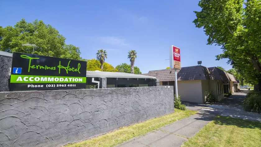 Terminus Hotel Healesville - Image 1