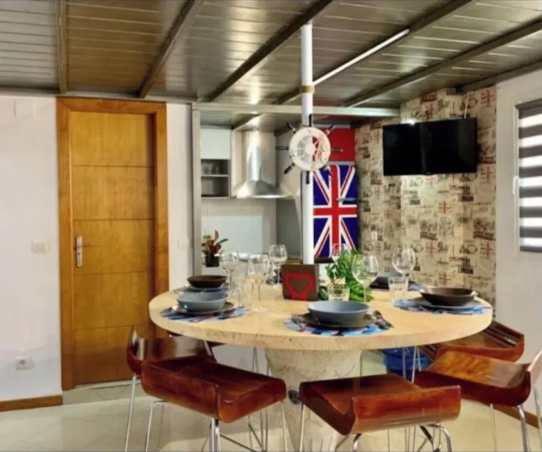 Loft Great Families, 2 bathrooms Málaga center - Image 1