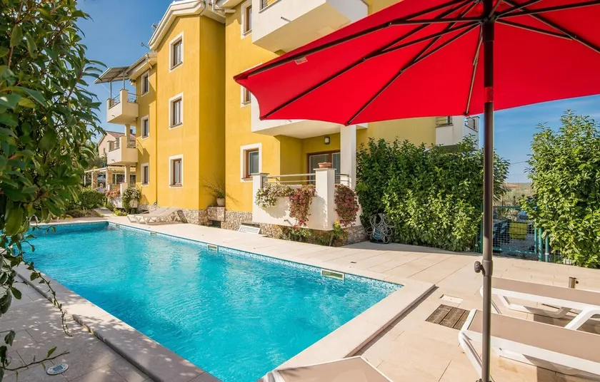 2 Bedroom Lovely Apartment In Salatici - Image 1
