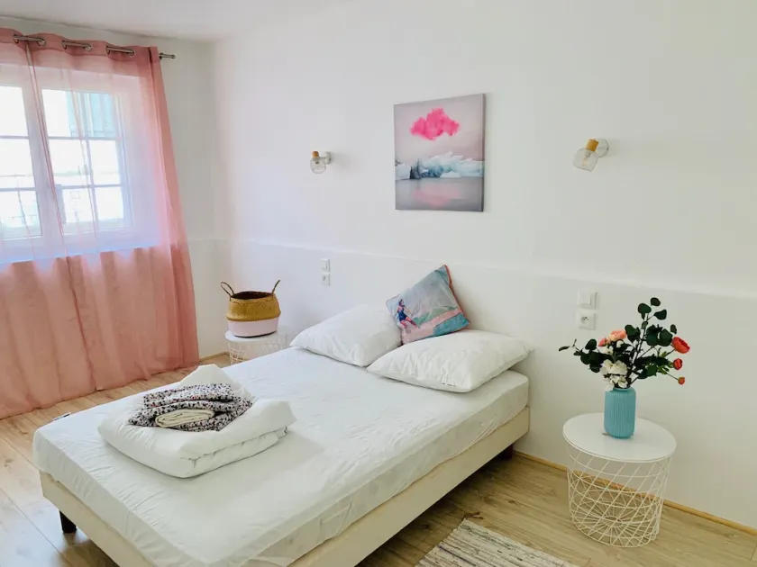 Hermoso apartamento de 2 habitaciones en Guéthary acceso a las tiendas de pueblo de playa a pie! - Image 1