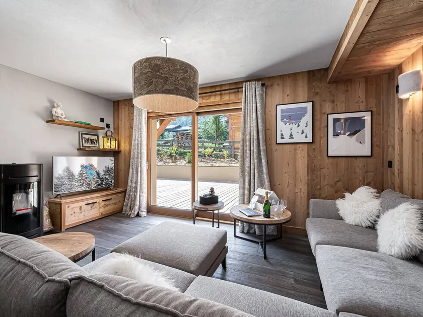 Appartement neuf à Courchevel proche des pistes, 3 chambres, dortoir, wifi, parking - Image 1