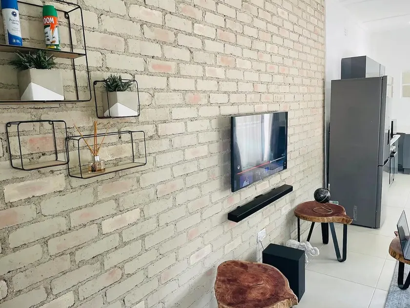 Ultra modern 2 bedroomed apartment - 2082 - Image 1
