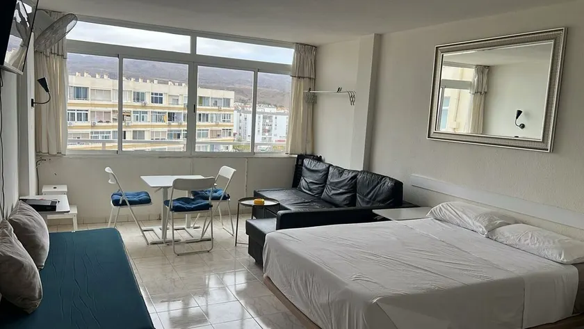 Appartement de vacances 'Mirador Los Molinos' avec vue sur la mer, piscine partagée et jardin - Image 1